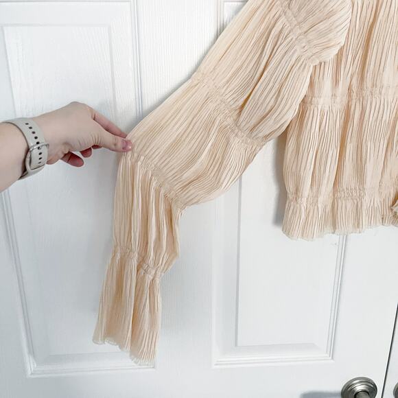 Urban Outfitters Aliyah Plisse Button-Front Blouse - Picture 5 of 9